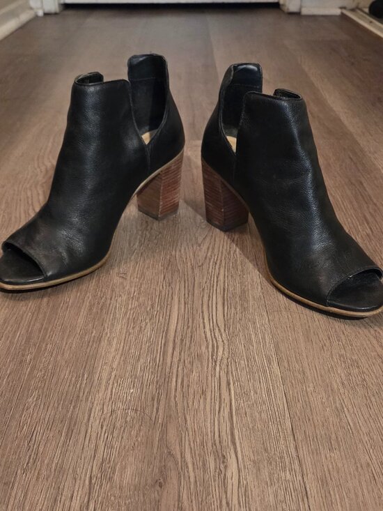 Steve Madden Shoes - Steve Madden Nello Women Peep-Toe Leather